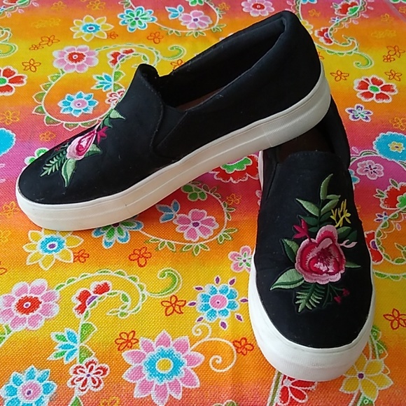 Big Buddha Shoes - Big Buddha Embroidered Slip-on Sneakers